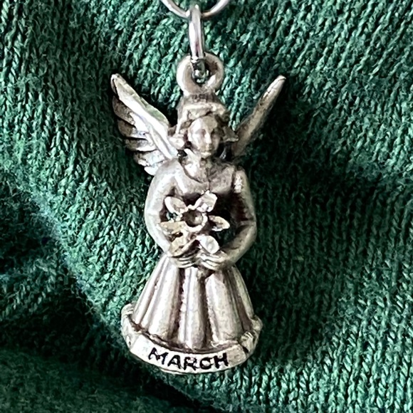 VTG I Creed I STG March Birthday Angel Jonquil Flower Charm - Picture 2 of 9